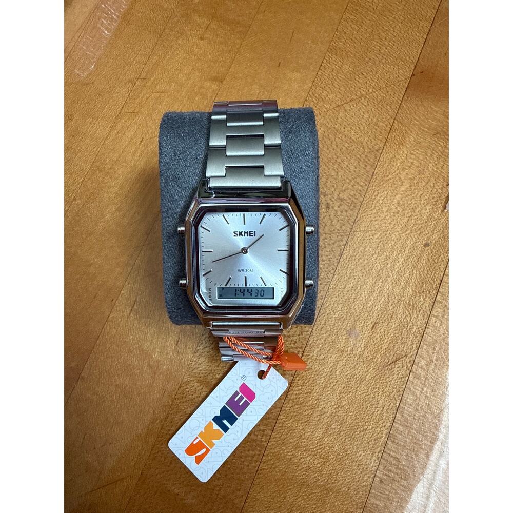 Skmei Silver Tone Analog/Digital Watch WR 30 NWT
